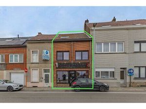 Gunstig gelegen handelswoning met ruim terras