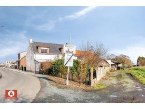 Landelijk gelegen renovatieproject op zuidgericht perceel