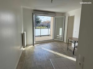 Appart F2 avec terrasse – Alfortville  2 stations Gare de Lyon