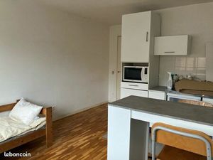 Location studio meublé 5 mn du métro Léo Lagrange