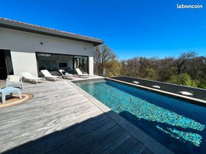 Villa contemporaine avec piscine + studio indépendant