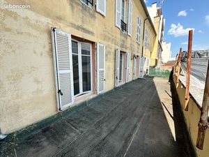 Appartement T3 avec terrasse