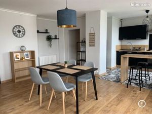 Appartement meublé rénové - cave - place de parking