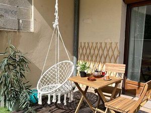 T3 meublé lumineux avec jardin  calme et charme à Véraz