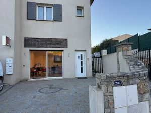 Location Local Professionnel LORGUES 83510