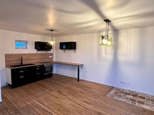 Loft rénové à neuf avec balcon