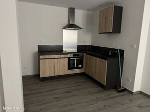 Appartement 2 chambre avec Clim et cour extérieure