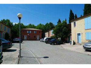 Location Appartement 4 pièces 83m² LE LUC 83340