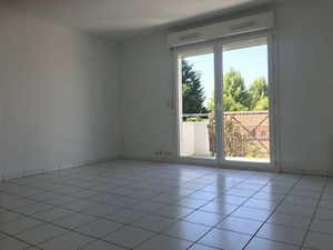 Appartement 3 pièces entièrement rénové de 63 10 m2 à Gujan
