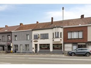 Commercieel te koop in Ingelmunster met 4 slaapkamers