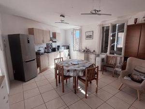 Location appartement 2 pièces 44 m² à Saint-Paul-Trois-Châteaux (26130)