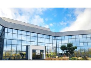 A vendre ou à louer - NEPTUNE PARK - Bureaux lumineux - Dardilly