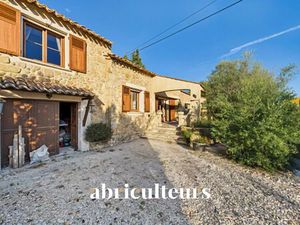Vente maison 7 pièces 180 m² Lauris (84360)