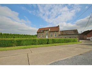 Charmante ruime hoeve met 3 slaapkamers nabij de E40