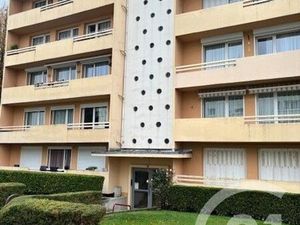 Appartement à vendre - 5 pièces - 67 m2 - St Quentin - 02 - PICARDIE