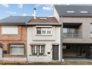 Huis te koop in Stekene met 3 slaapkamers