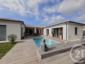 Maison à vendre - 7 pièces - 168 51 m2 - St Aubin De Medoc - 33 - AQUITAINE