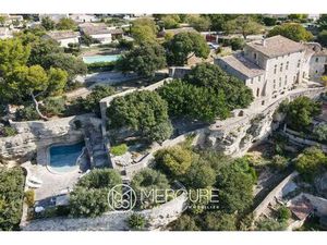 Château à La Roque-sur-Pernes