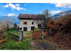 A VENDRE - Maison T6 - Theys