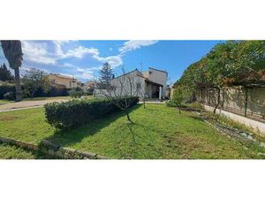 Vente Villa T4 avec deux garages doubles  4 faces  et piscine 66430 Bompas.