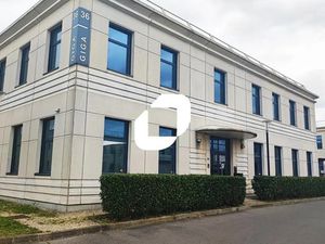 A LOUER  ZONE EUROPARC