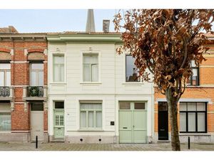 Huis te koop in Turnhout met 5 slaapkamers