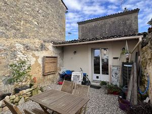 Vente maison 2 pièces 62 m² Haux (33550)