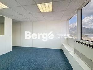 À louer – Bureaux de 42m² – ZI de Carros - Broc Center