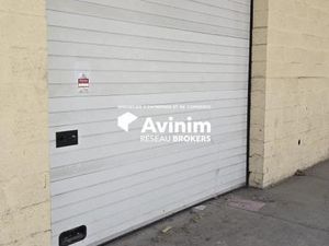 Local d'activité en copropriété de 138 m² - 1 porte section