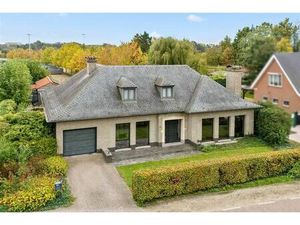 Huis te koop in Stekene met 4 slaapkamers