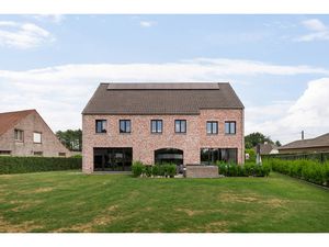 Huis te koop in Rijkevorsel met 4 slaapkamers