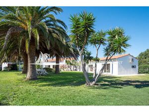 Vente maison 7 pièces 256m2 Perpignan 66000 - 1149000 € - Surface Privée