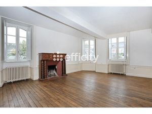 Maison 8 pièces - 225 m²