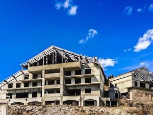 Vente immeuble 3714 m² Saint-Honoré (38350)