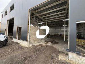 A LOUER  BATIMENT NEUF