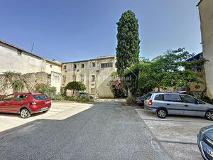 Immeuble de 5 appartements centre de Bollene