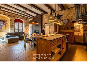 Sarlat centre historique Immeuble de deux appartements