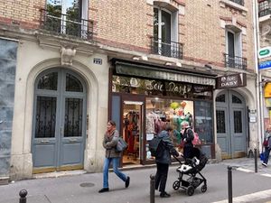 Location locaux professionnels 21 m² à Paris 14ème (75014)  1 800 €