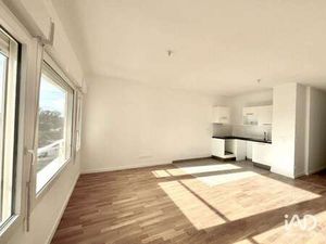 Location Appartement 3 pièces à Bordeaux (33000) : à louer 3 pièces / 67m² Bordeaux