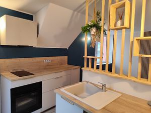 Savigny  dans le centre du village  très bel appartement de