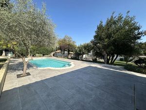 Vente maison à Le Val (83143)  453 000 €