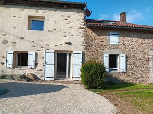Les Cars : Bel ensemble immobilier sur 174 m2 !!