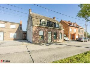 Maison à vendre avec garage et 4 chambres   Outrijve (RBU81321)