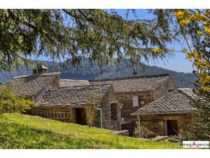 Vente maison 8 pièces 219 m² à Le Collet-de-Dèze (48160)  499 000 €