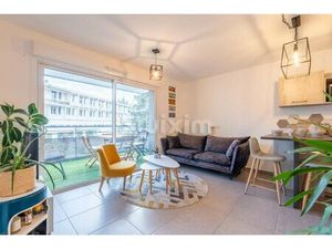 Splendide T2 à 2 pas du centre