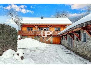 Vente maison 7 pièces 256.05 m² à Arâches-la-Frasse (74300)  1 499 000 €