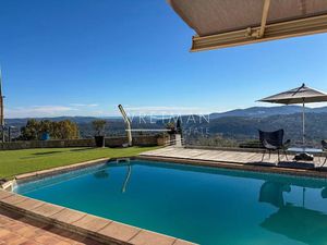 Vente villa 8 pièces 205.2 m² à Cabris (06530)  1 310 000 €