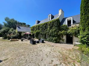 Vente propriété 9 pièces 300 m² à Douarnenez (29100)  593 600 €