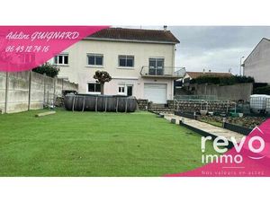 Vente maison 5 pièces 110 m² Chemillé-en-Anjou (49120)