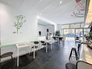 Location locaux professionnels 167 m² à Bédarrides (84370)  1 200 €